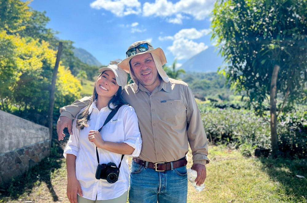 José Padilla and his daughter in the coffea diversa garden